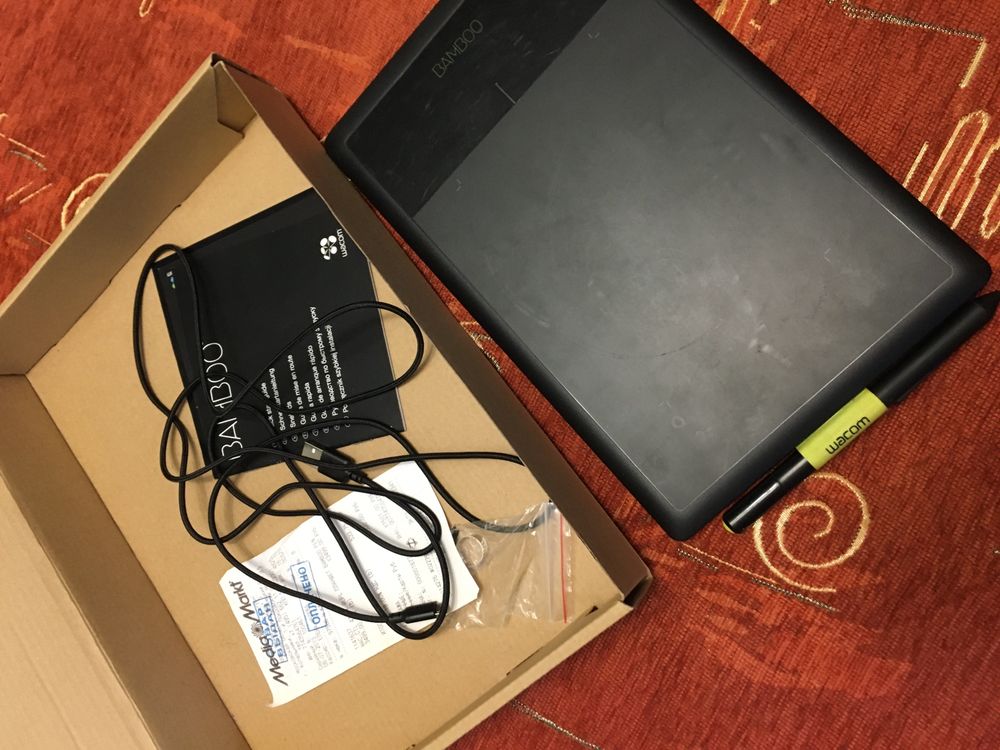 Графический планшет WACOM BAMBOO PEN размер А2, полность рабочий.