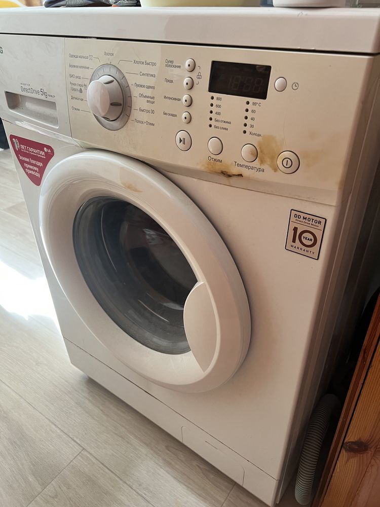 Продам стиральную машинку LG