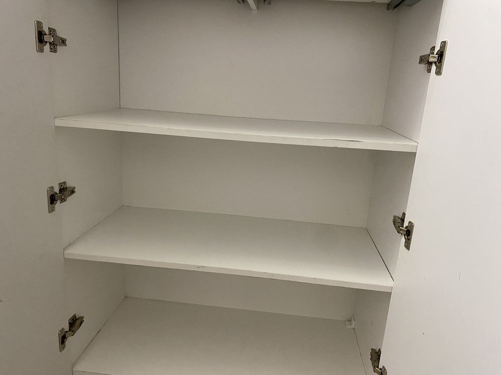 Срочно продам шкаф в прихожую и обувницу