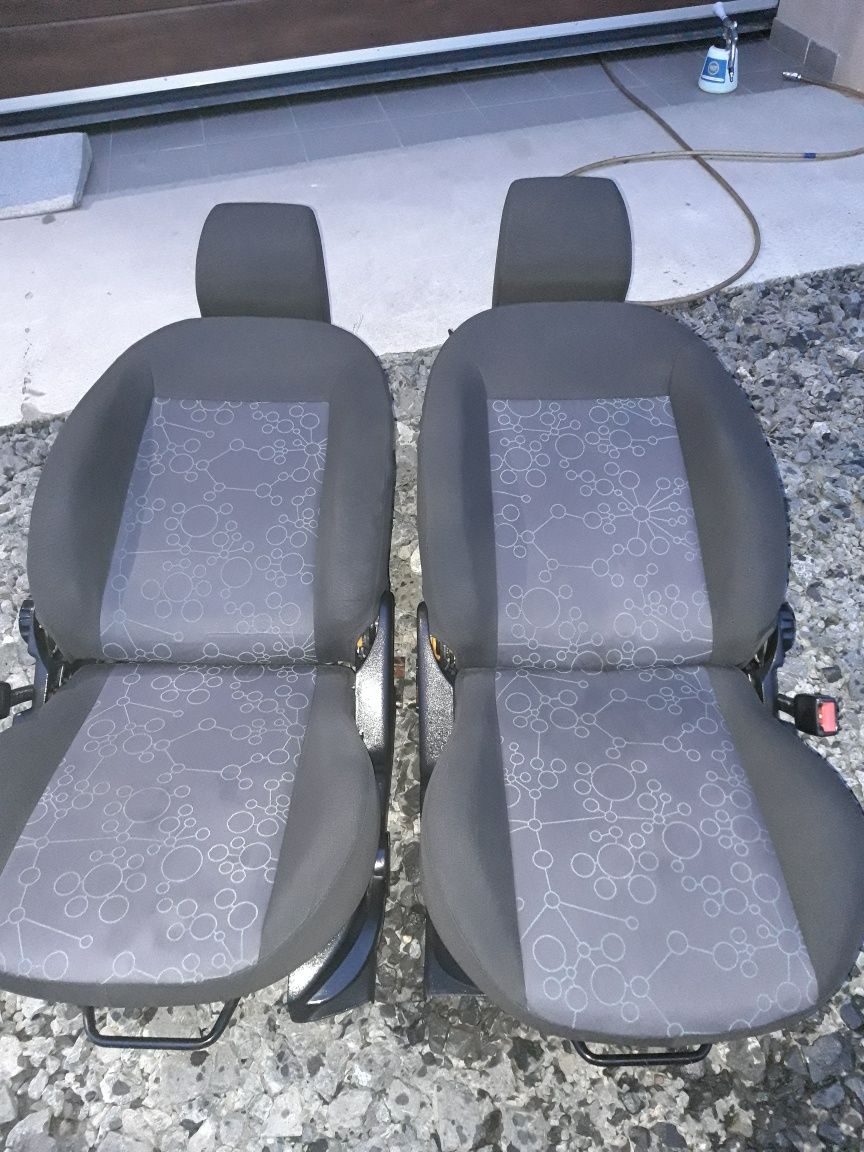 vand set scaune ford Fiesta 2008