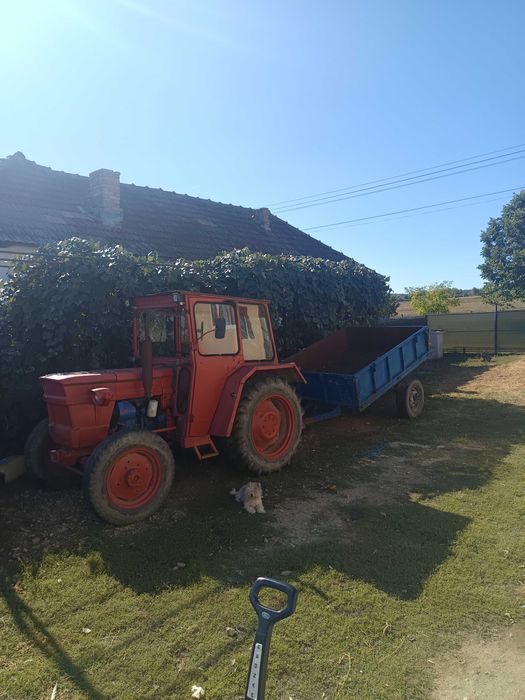 Vând tractor U 445
