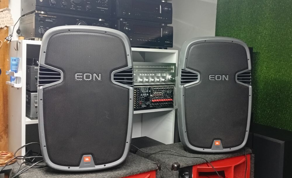 Професионални колони 15-ски JBL EON -305