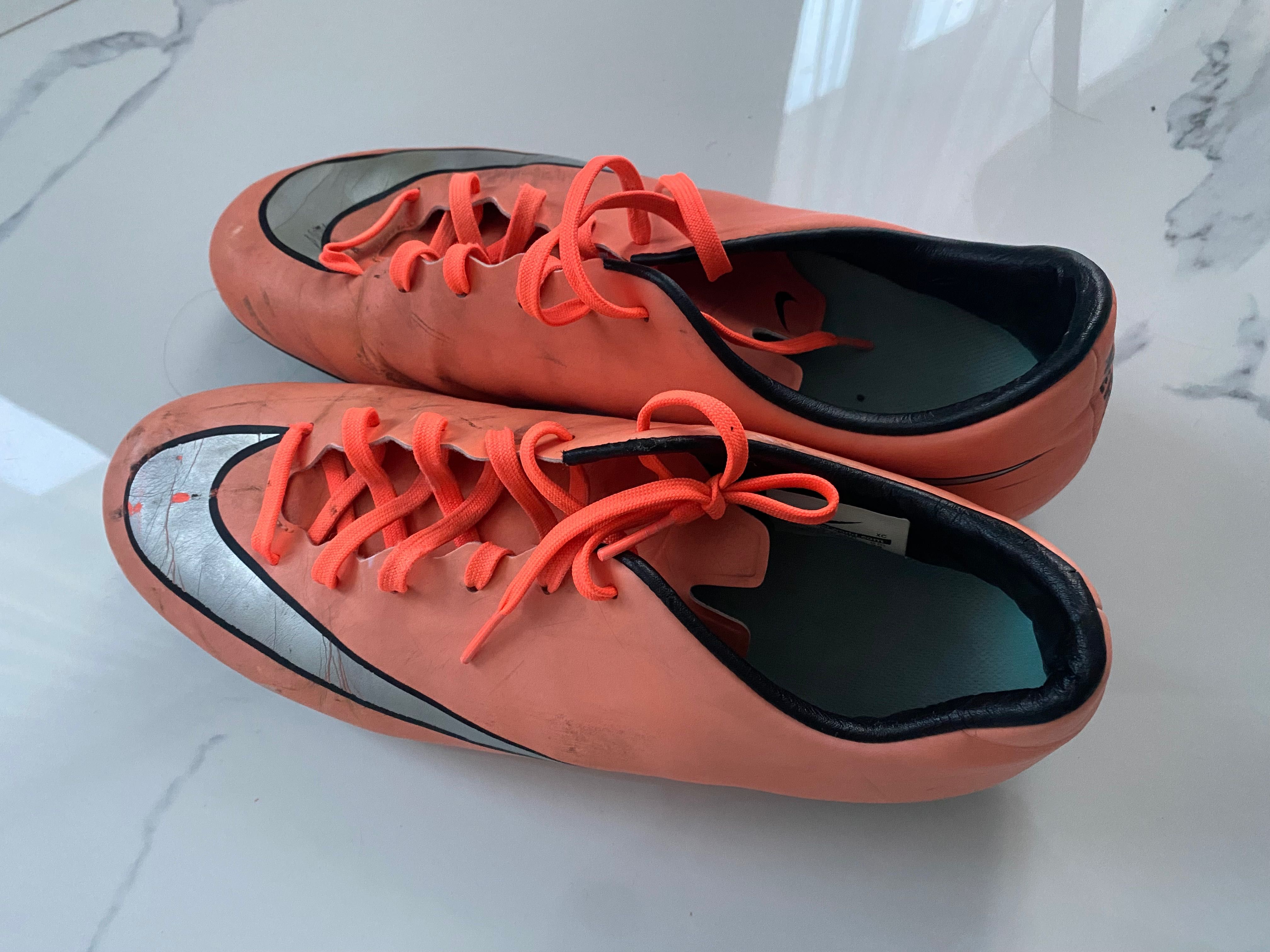 [44] Nike Mercurial Mango