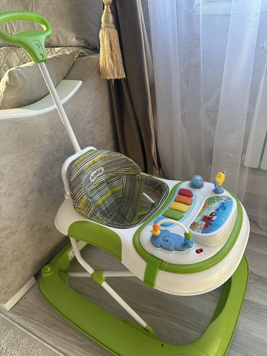 Продам детские ходунки