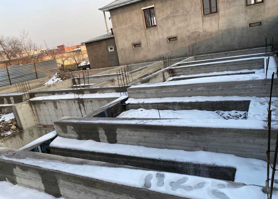 Продаётся земля Юкори Чирчикский район  8 соток для коттеджей