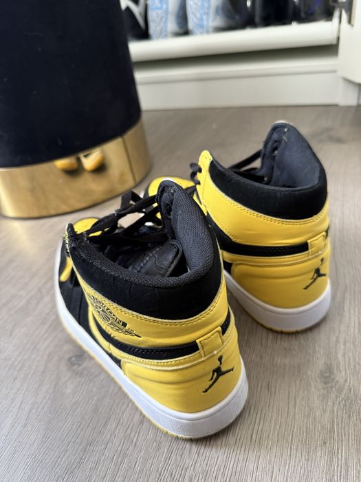 Air Jordan 1 High True Love