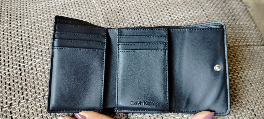 Дамски портфейл Calvin Klein