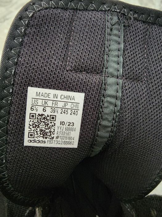 Vând ghete box Adidas