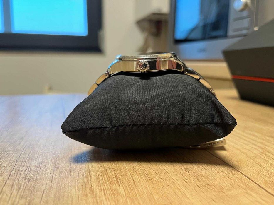 Tissot Gent XL Swissmatic 43mm – full box, un model scos din producție