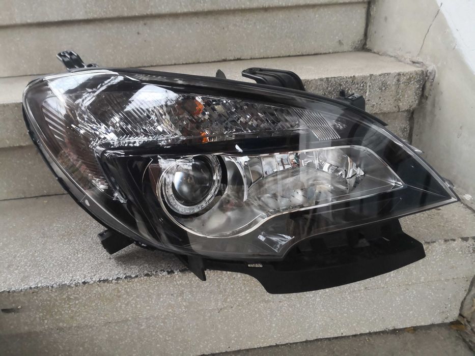 Фар Opel Mokka LED Bi-Xenon десен/Фар Опел Мока Оригинален