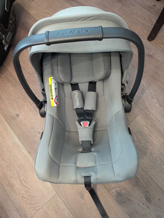 Кошче за кола Nuna pipa next сиво