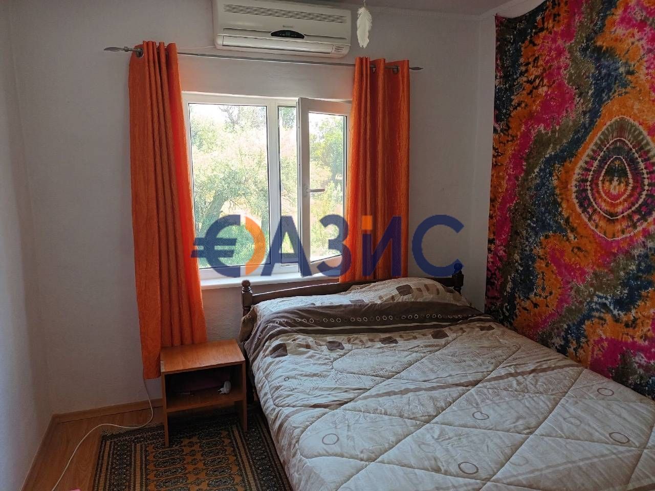 Голяма двуетажна къща в с. Зорница, обл. Бургас, 120 кв. м,