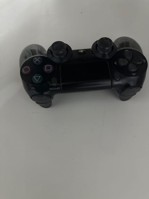 Продам джойстик от пс4 все исправно