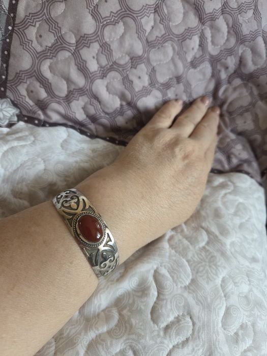 Продается браслет серебро 925 пробы