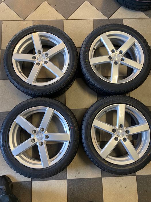 Set roti de iarna ca nou cu profil nordic 205/50R17 Golf Passat Touran