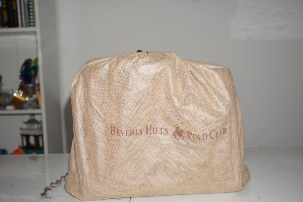 Кафява чанта с висулка Beverly Hills Polo Club