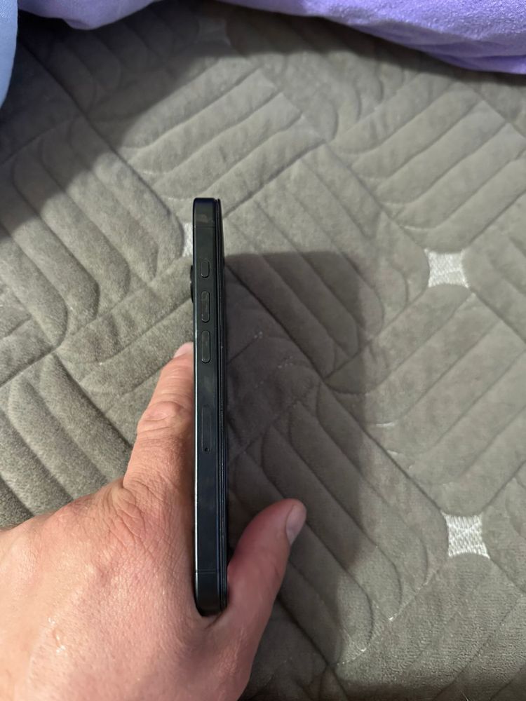 Iphone 15 pro торга нет