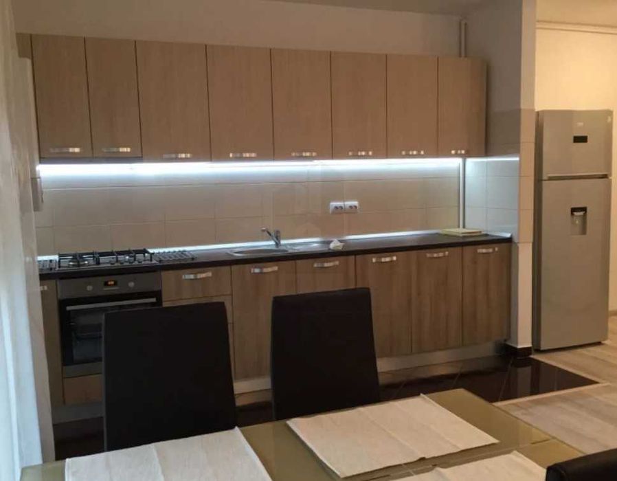 Дава се под наем Тристаен апартамент в Пловдив, Каменица 1 - 85 кв.м за 204 € - Снимка #2