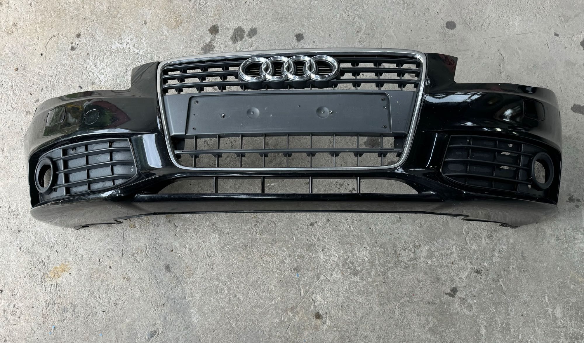 Предна и задна броня Audi A4 B8 комби / Avant