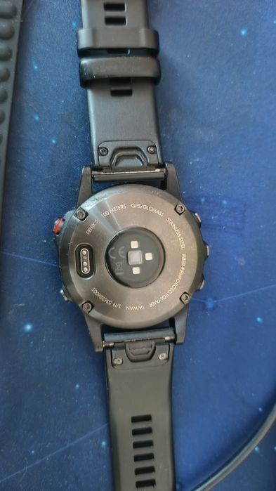 Garmin Fenix 5 – ceas sport multisport
Ceas folosit, în stare foarte b