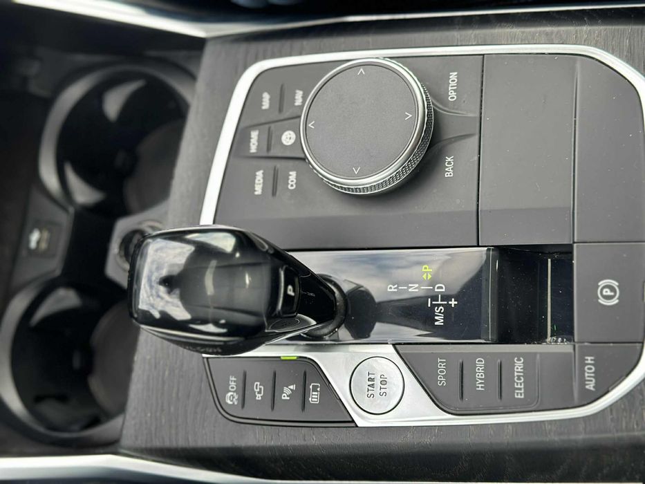 BMW 330e Plug-in Hybrid 2022 facelift