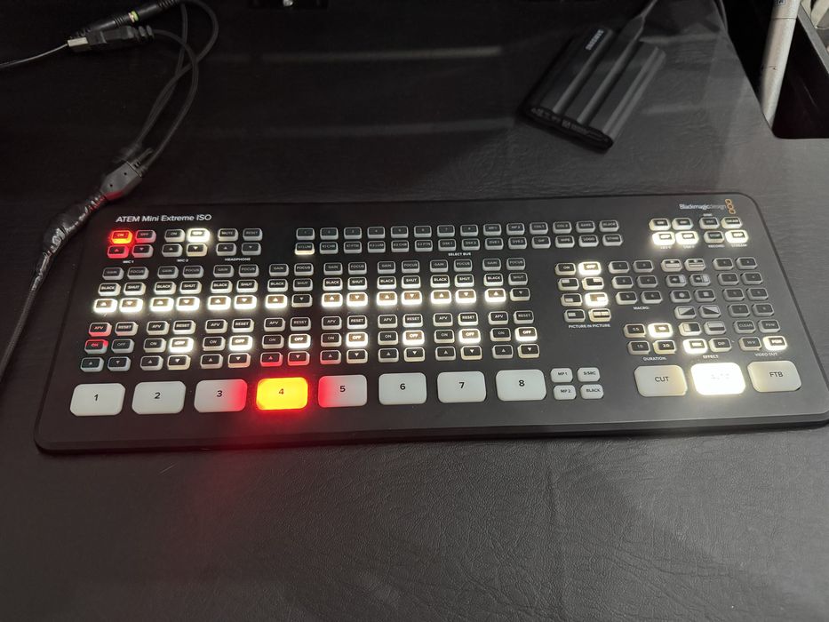 Streem sotiladi kanplek yangi