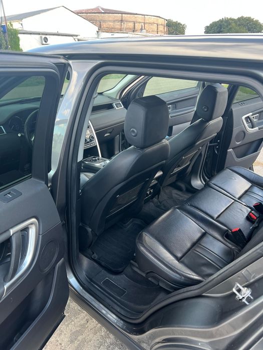Vând Land Rover Discovery