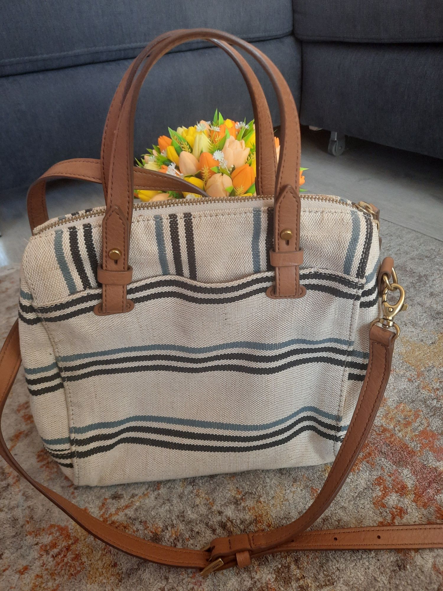 Чанта Fossil с къса и дълга дръжка