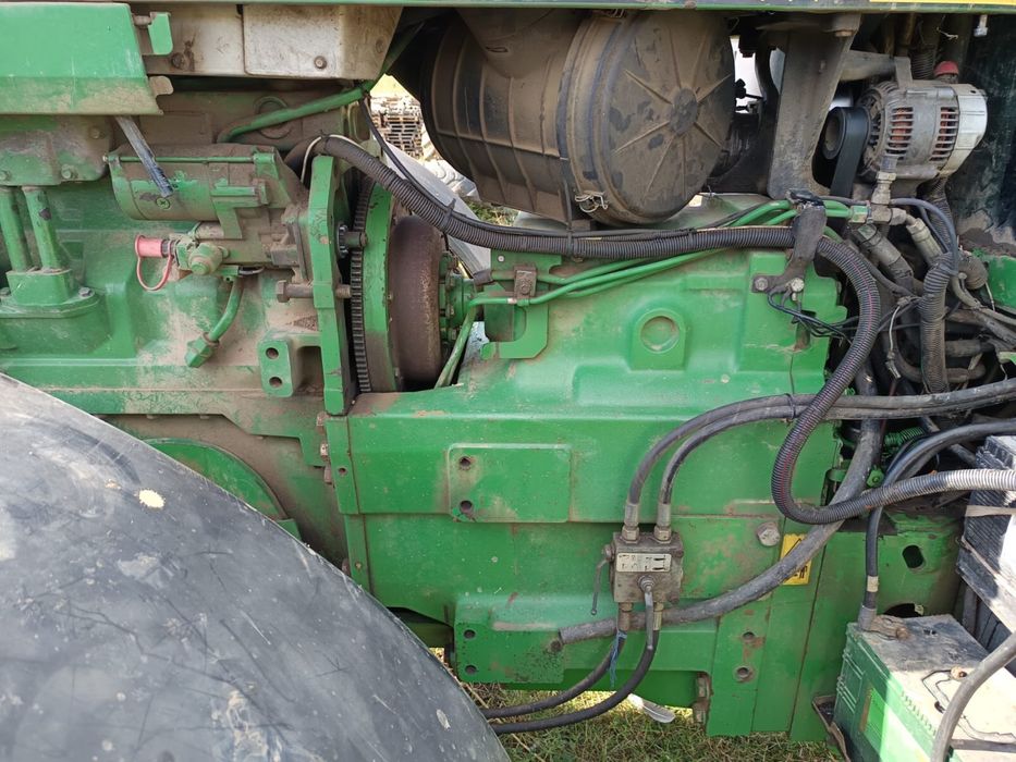 Vand sau schimb john deere 8200