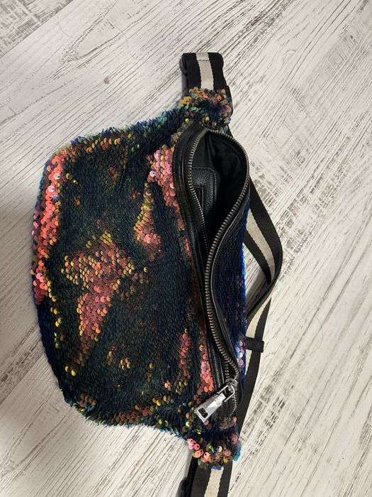 Чанта/бананка в добро съатояние на ,,Paolo bocelli”