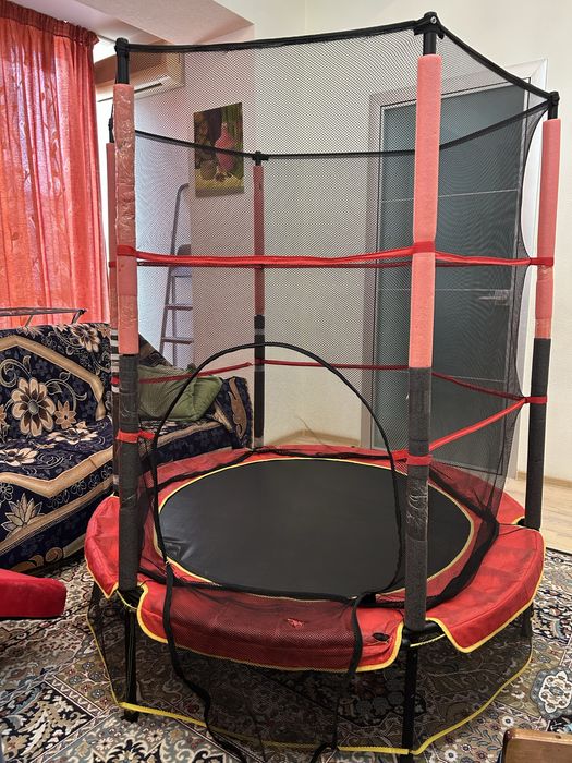 Продам батут до 6 лет
