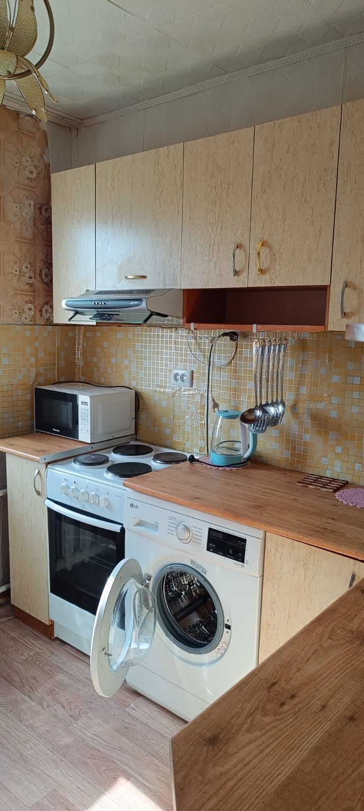 Сдается 1 ком.кв.посуточно