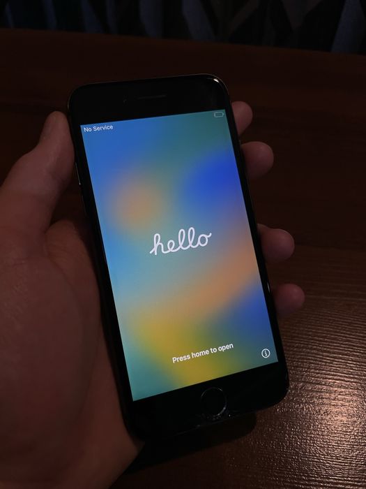 iPhone 8 64GB Space Gray