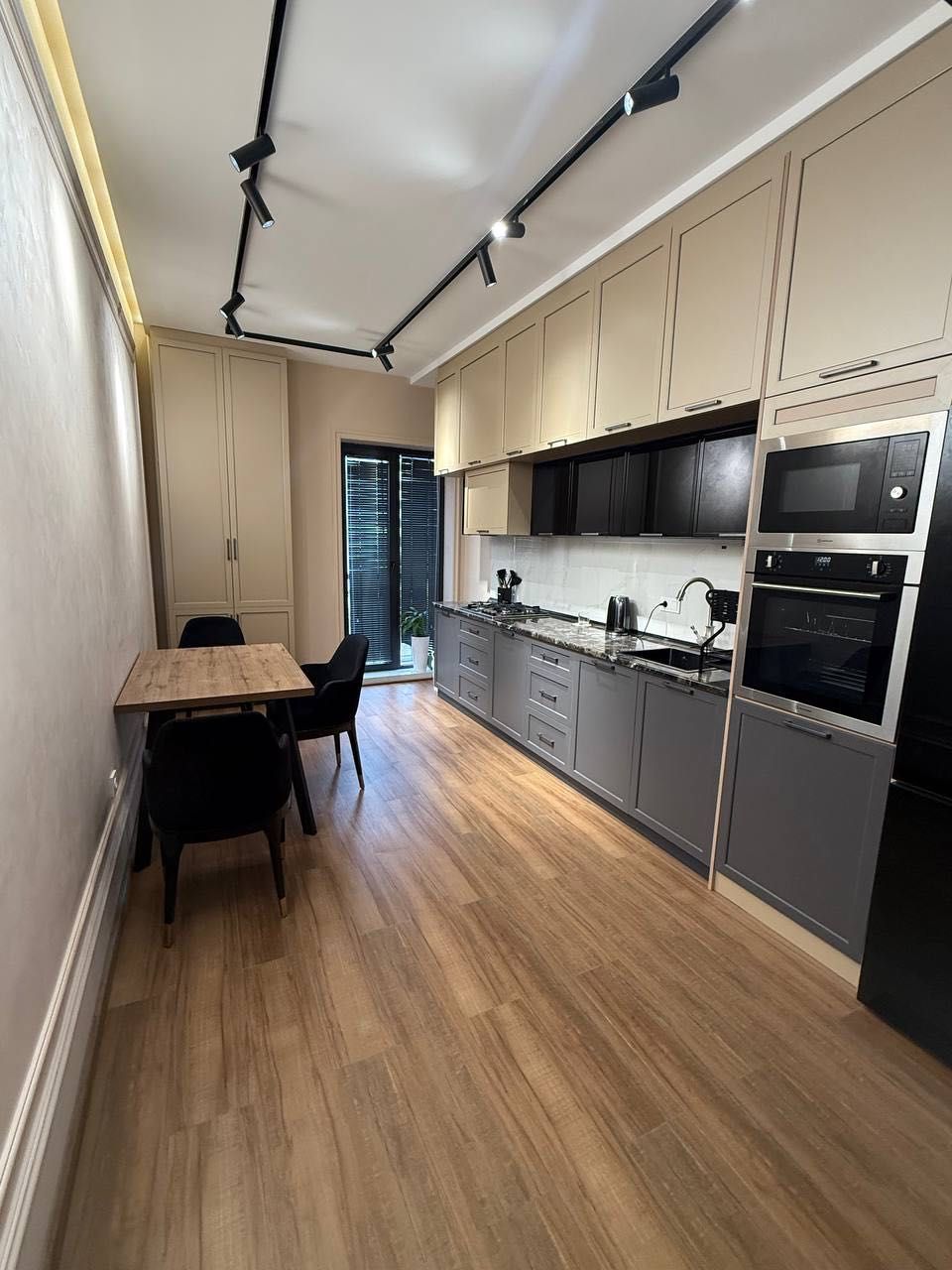 Darkhan Avenue Продается 2 комнатная квартира ремонт Парк Тельмана