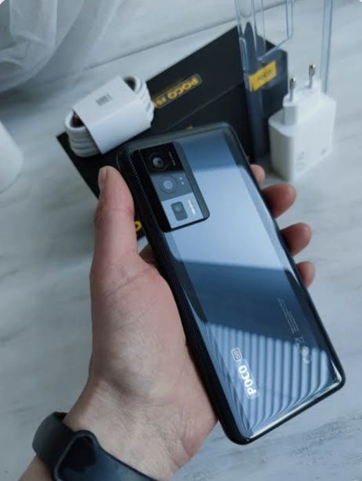 Poco F5 PRO 256GB ОЗУ 16 игравой