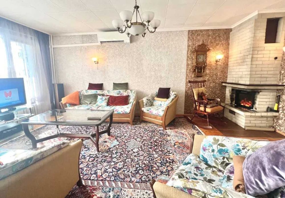 Продава се Тристаен апартамент в София, Света Троица - 88 кв.м за 2353 €/кв.м - Снимка #3