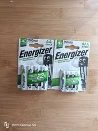 Acumulatori Energizer AAA și AA