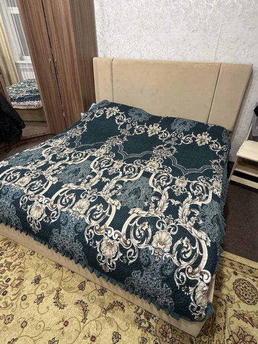 Кровать двуспальная