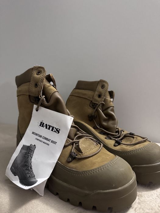 Bocanci militari Bates