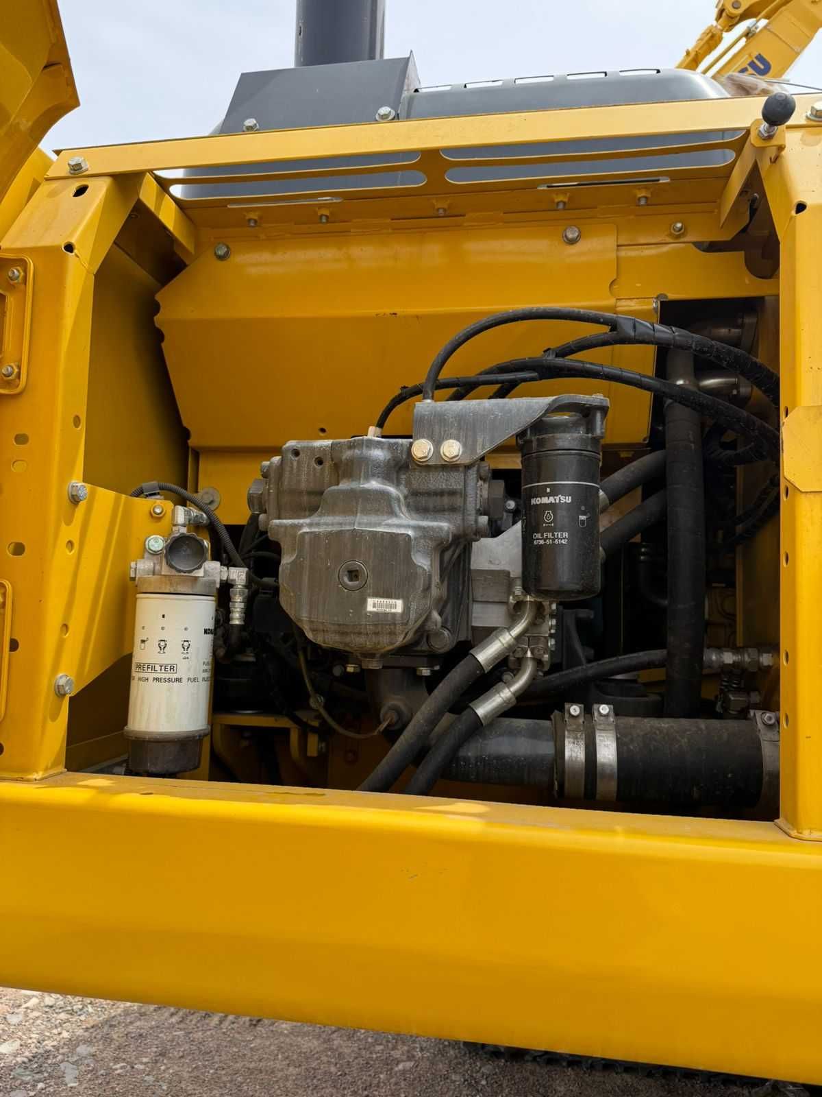 2023 екінші қолдан экскаватор Komatsu PC200-8M0