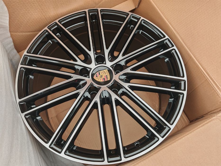 vand jante de aliaj pentru Porsche Cayenne pe 21 marca RC wheels