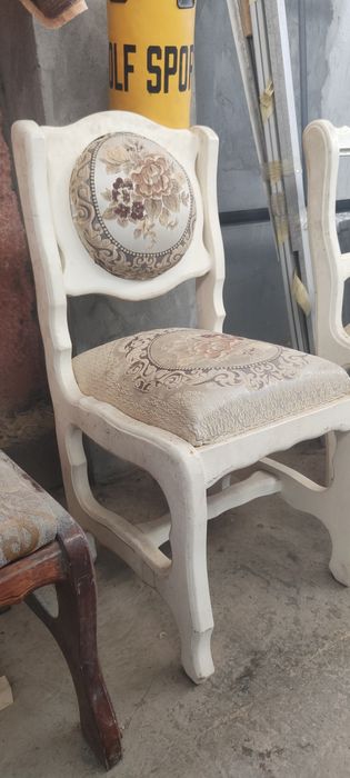 Продается деревянные стулья