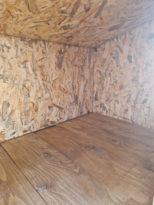 Paw House-Cuști pentru câini și pisici, realizate la comandă.