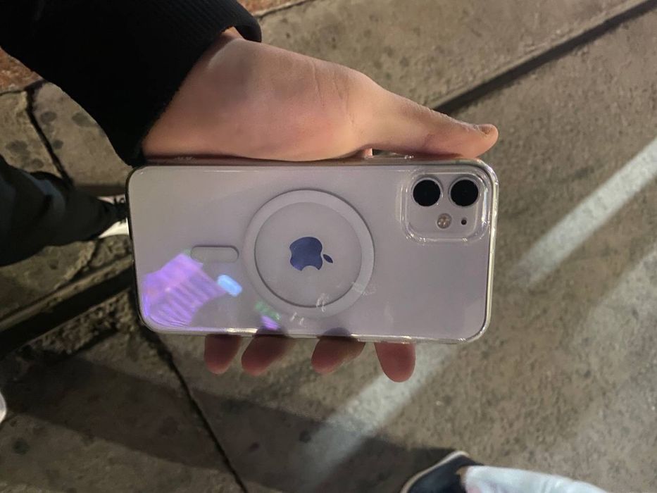 Iphone 11 sotilad