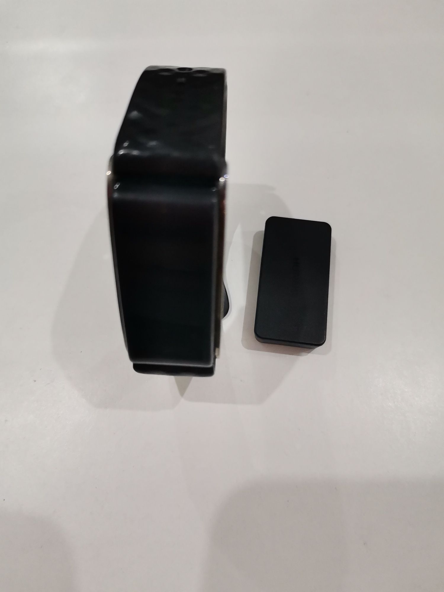 Фитнес гривна Huawei band a2
