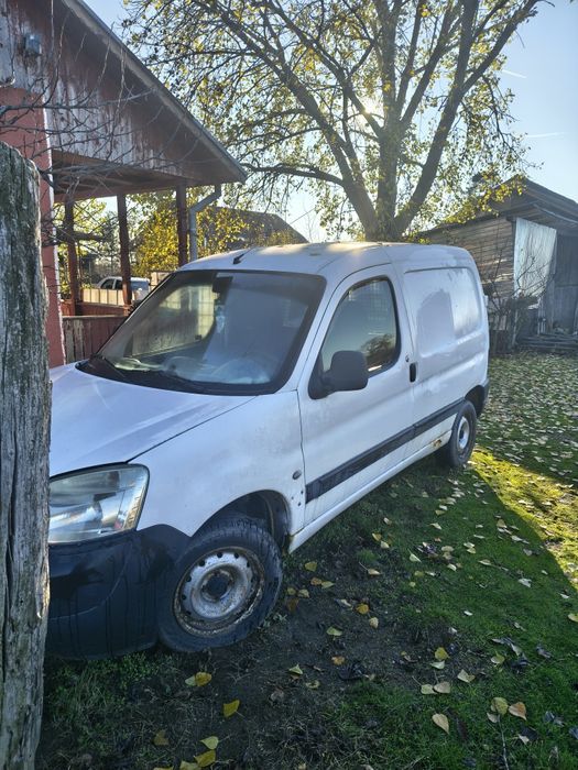Vând Peugeot Partener
