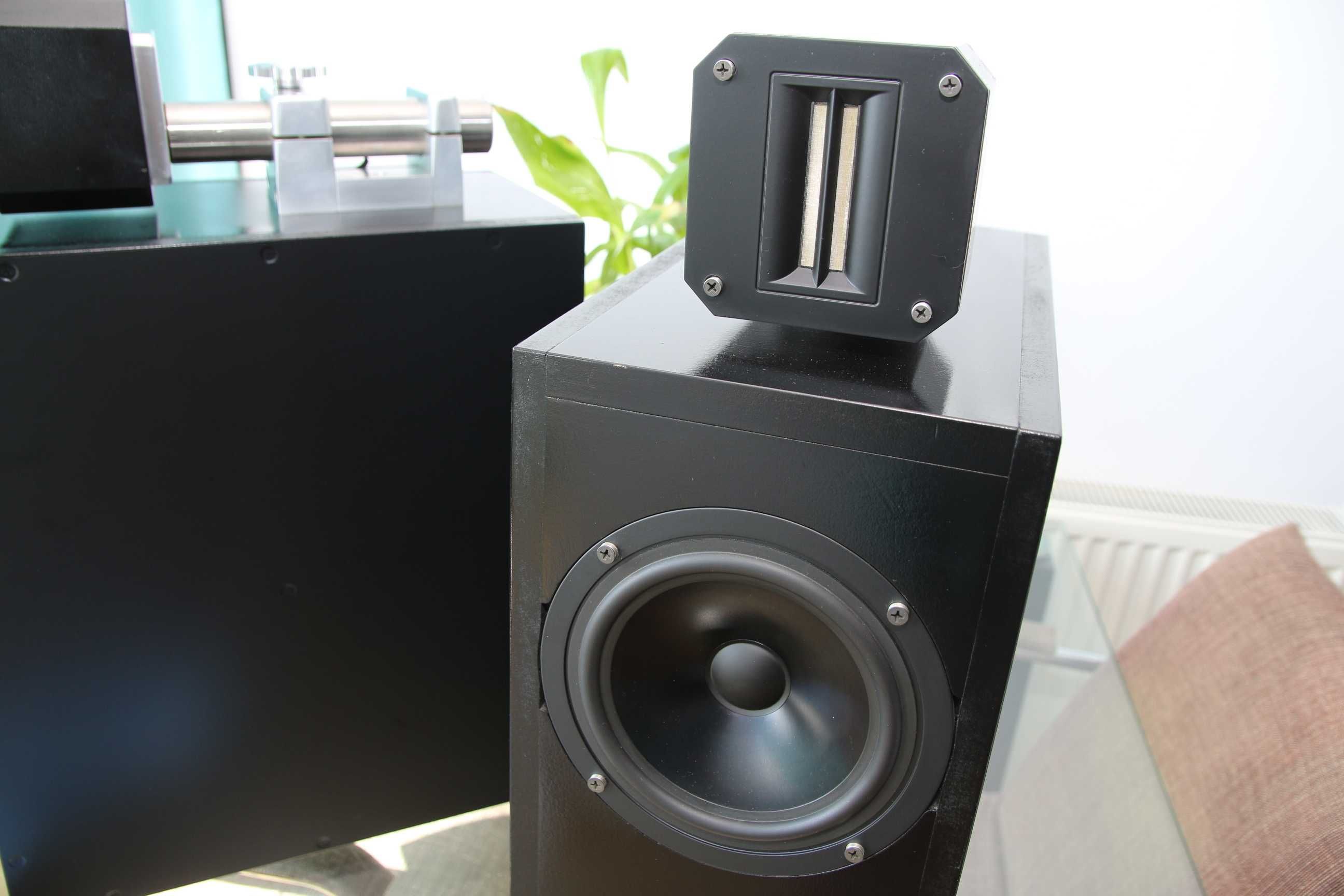 Boxe High-End unicat DIY Visaton, design industrial