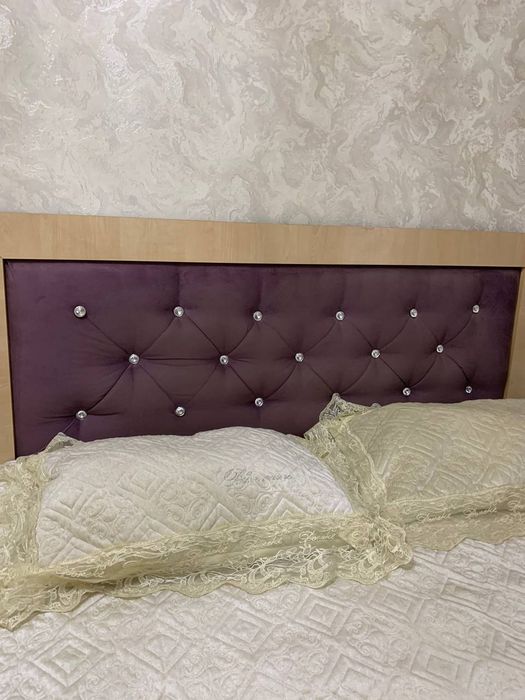 Спальный гарнитур кровать, шкаф, трюмо срочно