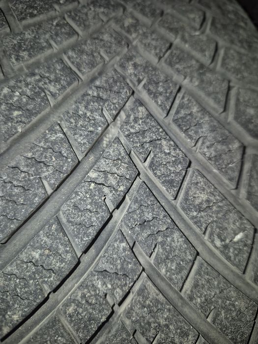 Зимни гуми 205/55 R16 Yokohama DOT 30/2021