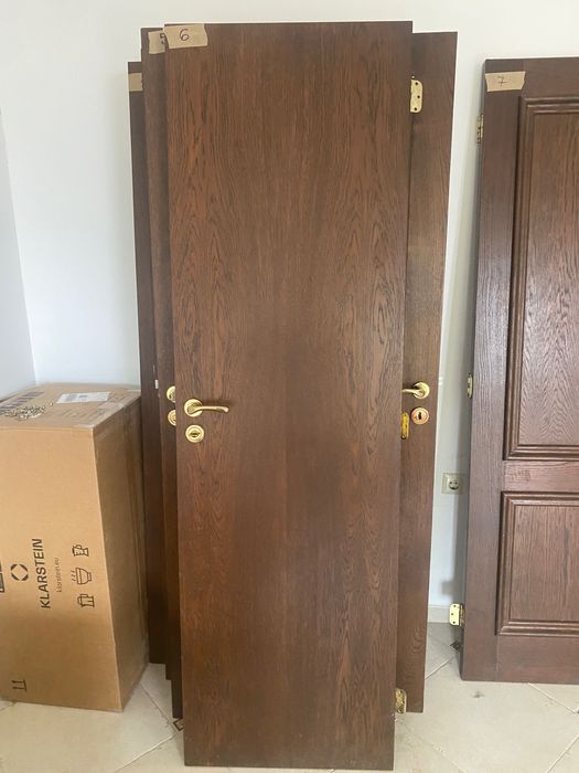 Врати интериорни в отлично  състояние